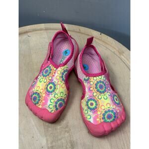 Newtz Water Shoes Girls 11/12 Pink Floral Beach